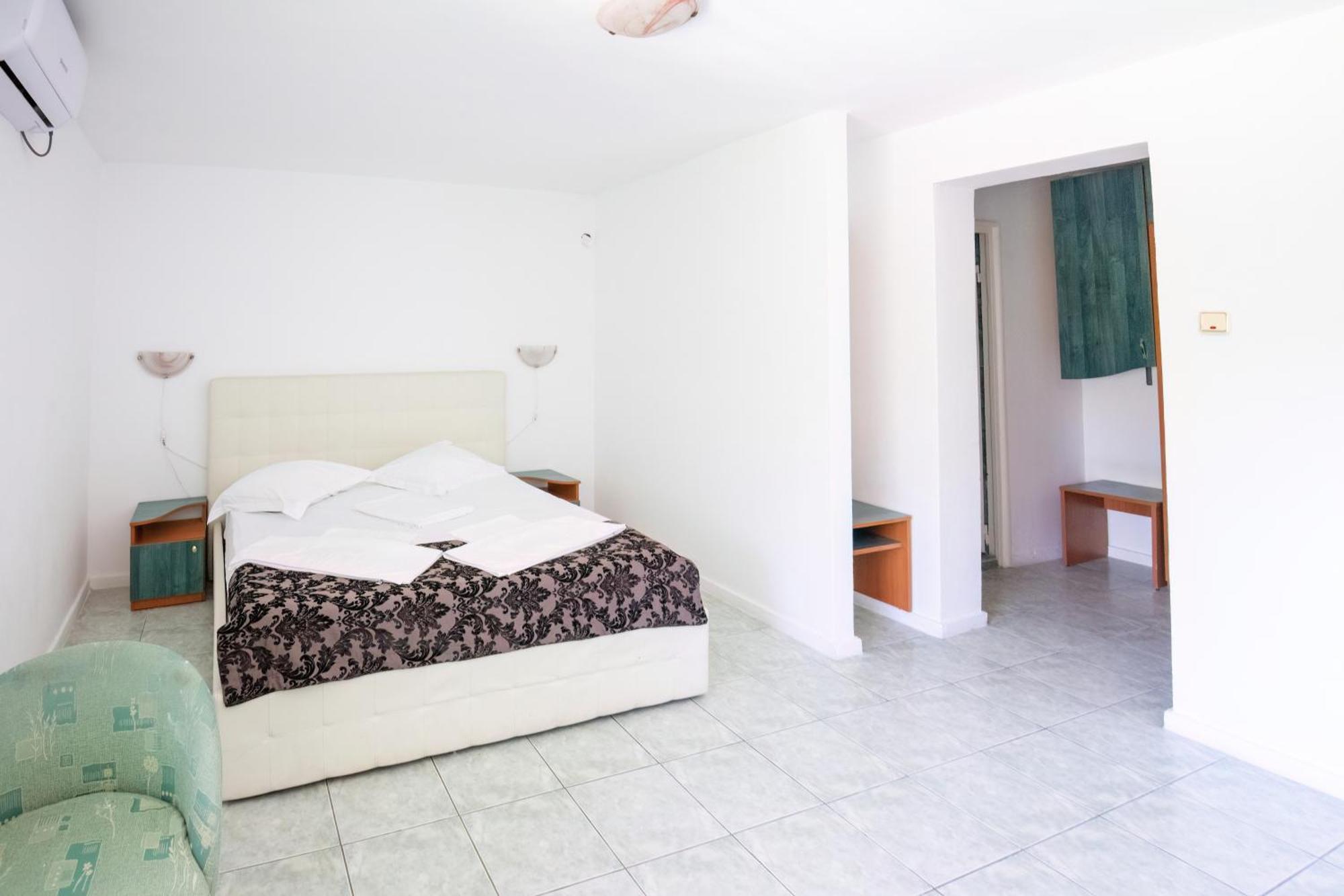 Complex Tismana 3* All Inclusive Jupiter Exterior photo